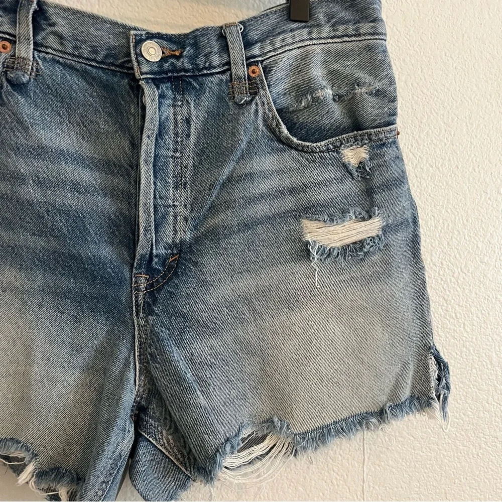 We The Free Denim Cut Off Distressed Shorts Size 31 - Picture 3 of 10